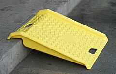 Eagle 1794 Poly Curb Ramp-Yellow (1000 # Load)