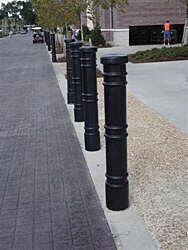 Vestil Bpc-Dm-Fg Polyethylene Metro Bollard Cover 7" X 7" X 52" Green