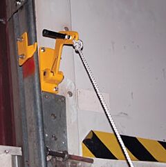 Vestil Dr-Lock Steel Automatic Overhead Door Lock 5" X 6-1/2" X 3-15/16", Yellow