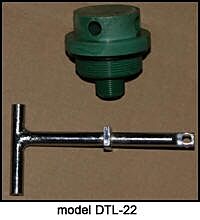 Vestil Dtl-22 Polycarbonate Drum Lock 2" And 3/4" Thread Diameter Green