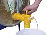 Vestil Jdft Polyethylene Bung Jumbo Manual Drum Faucet 2", Yellow